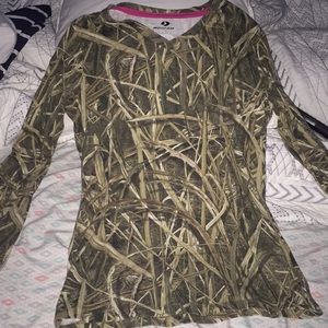 duck camo long sleeve v neck shirt